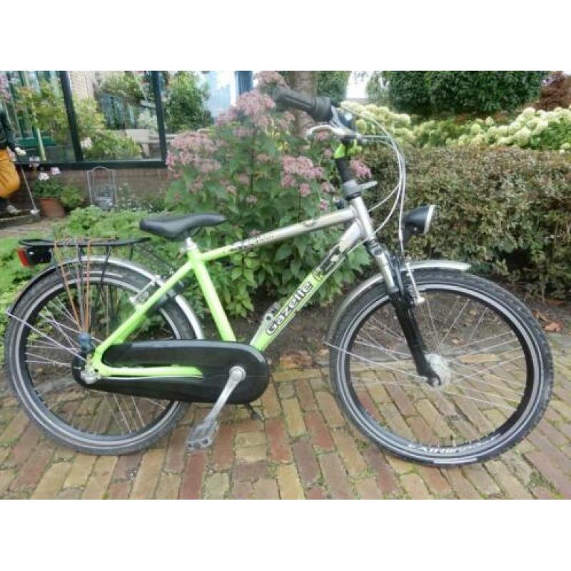 nette 24 inch Gazelle Shark met 3 versnellingen