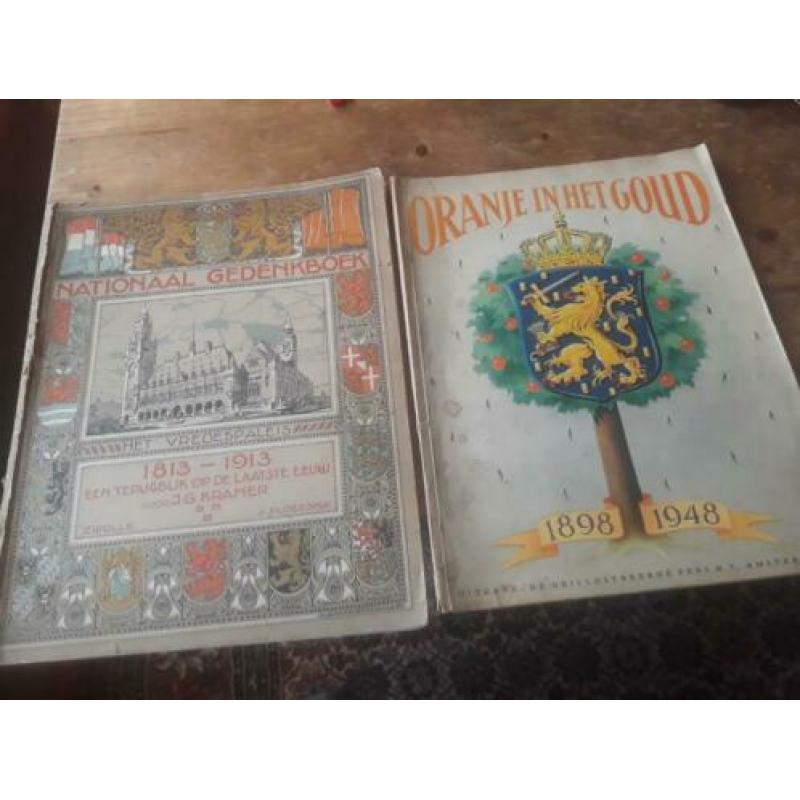 Koninklijk Huis 22 boeken plus 7 dubbele