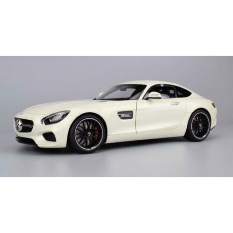 AutoArt Mercedes-AMG GT S 1/18 NIEUW 76311