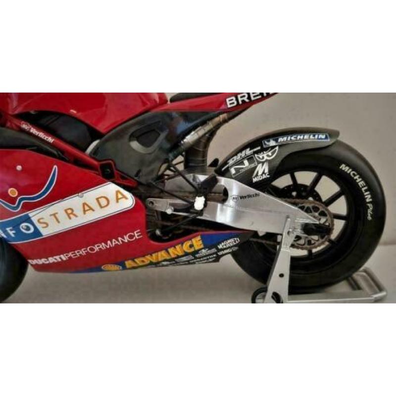 Ducati Desmosedici -MOTOGP Prova 2002 Test Bike T1