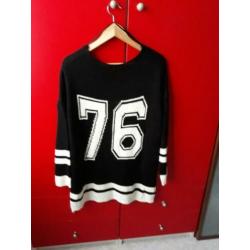 Hele Mooie en Leuke Trui / Sweater, maat M