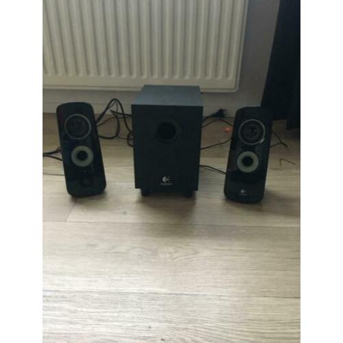 Speaker set