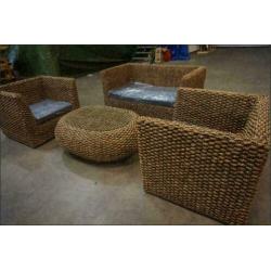 Loungeset van waterhyacinth, hand gemaakt