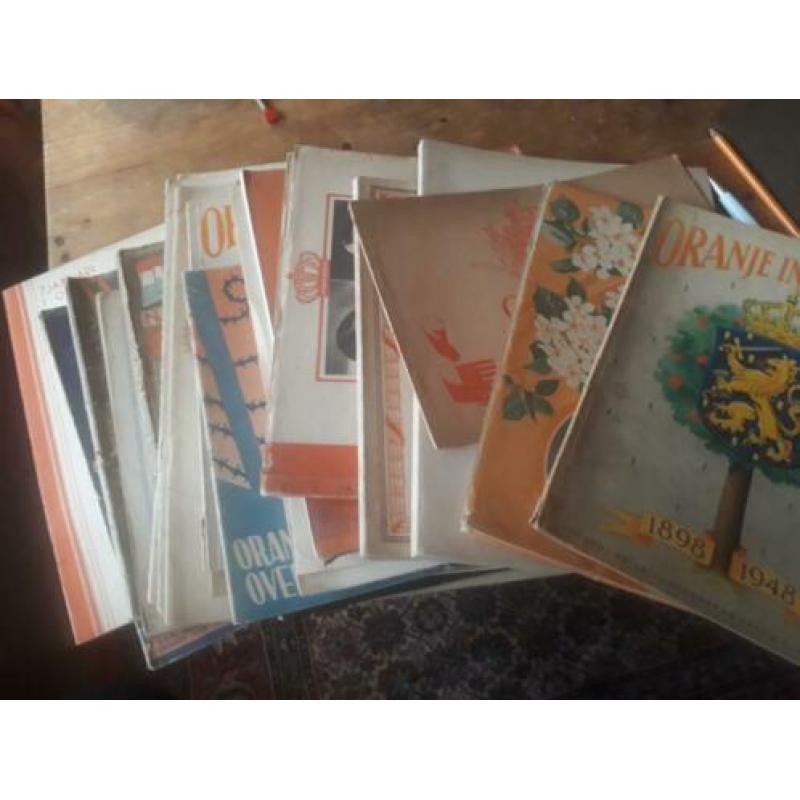 Koninklijk Huis 22 boeken plus 7 dubbele