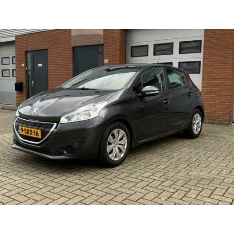 Peugeot 208 1.2 VTI 60KW 5-D 2-TR 2013 Grijs