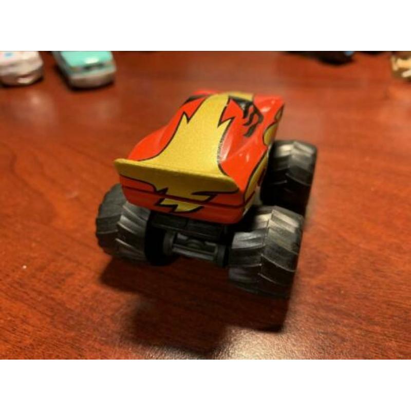 Disney Cars Toon-Monster Jam truck “Frightening McMean”1:5