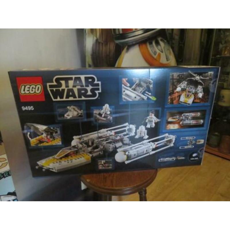 Lego Star Wars 9495 Gold Leader's Y-wing Starfighter (2012)