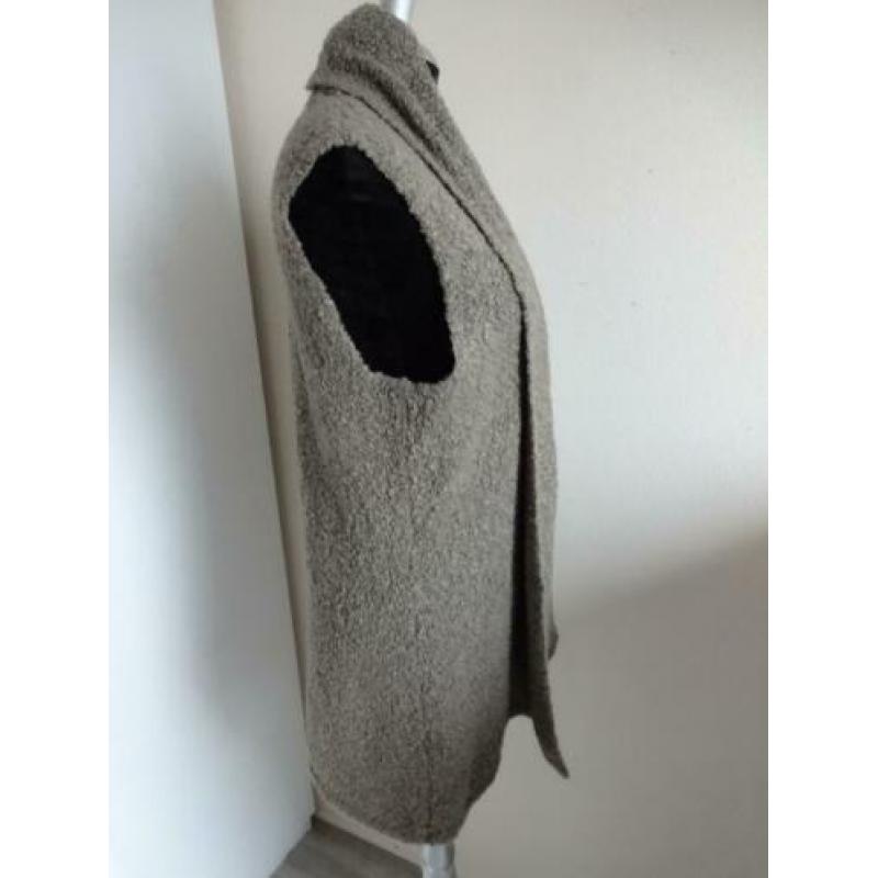 38/MANGUUN Mouwloos vest taupe kleur