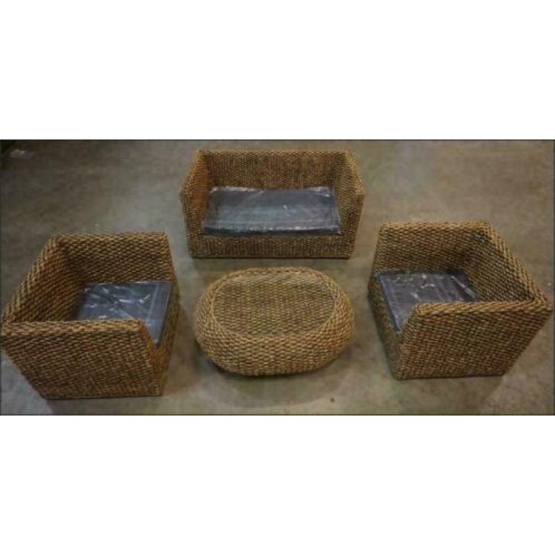 Loungeset van waterhyacinth, hand gemaakt