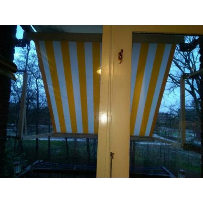 Zonnescherm 160 cm breed ideaal voor op klein balkon.