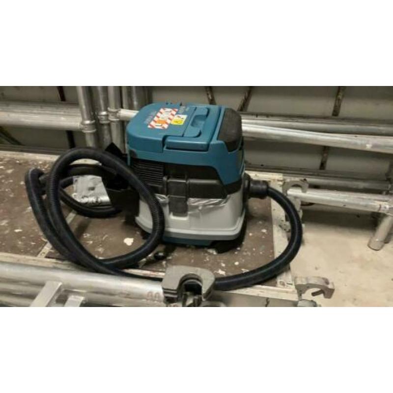 Makita accu stofzuiger zonder batteryen