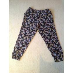 Leuke gave mooie broek van Iceberg, maat 38. Zomer