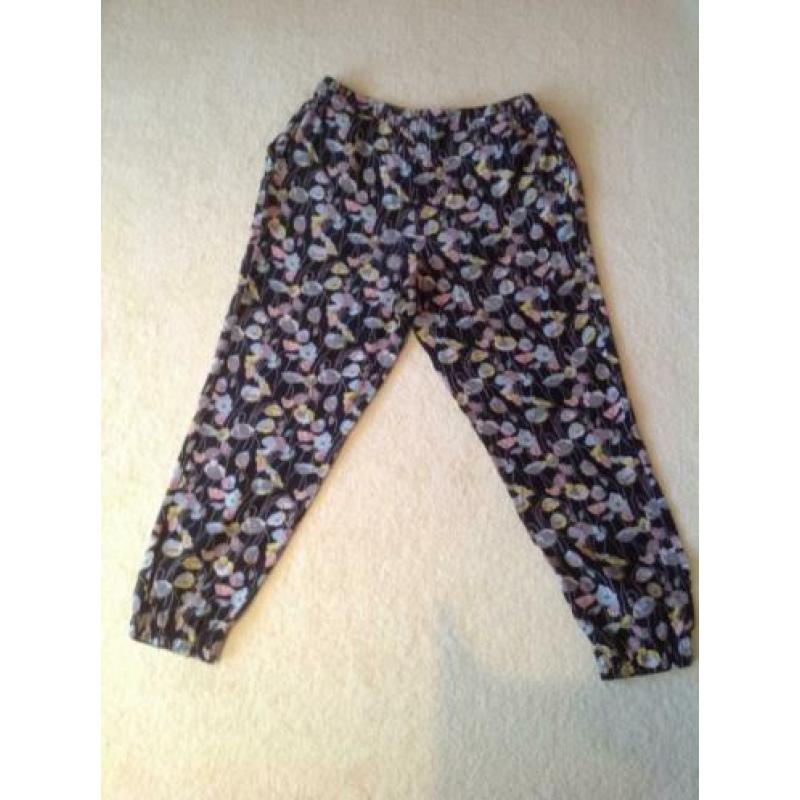 Leuke gave mooie broek van Iceberg, maat 38. Zomer