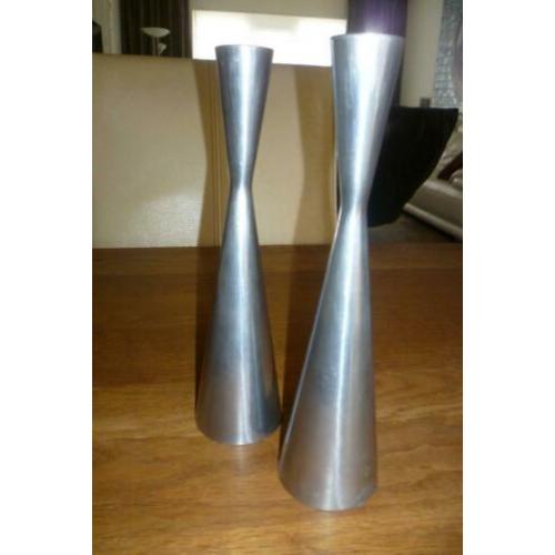 2 Chroomkleurige kandelaars IKEA
