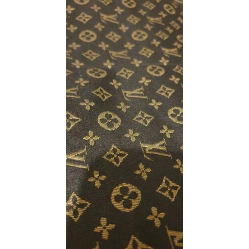Stoffen 100x150 cm gucci, lv, fendi kleding prive mode pjec