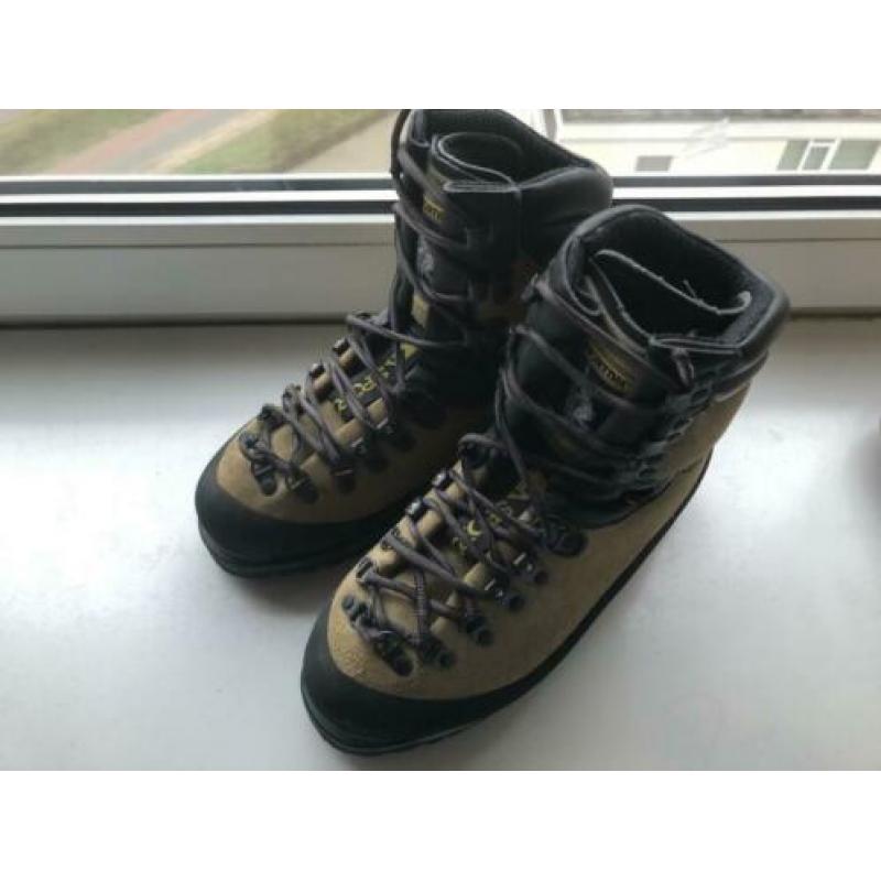 La Sportiva Stijgijzervaste Bergschoenen Maat 39 ZGAN