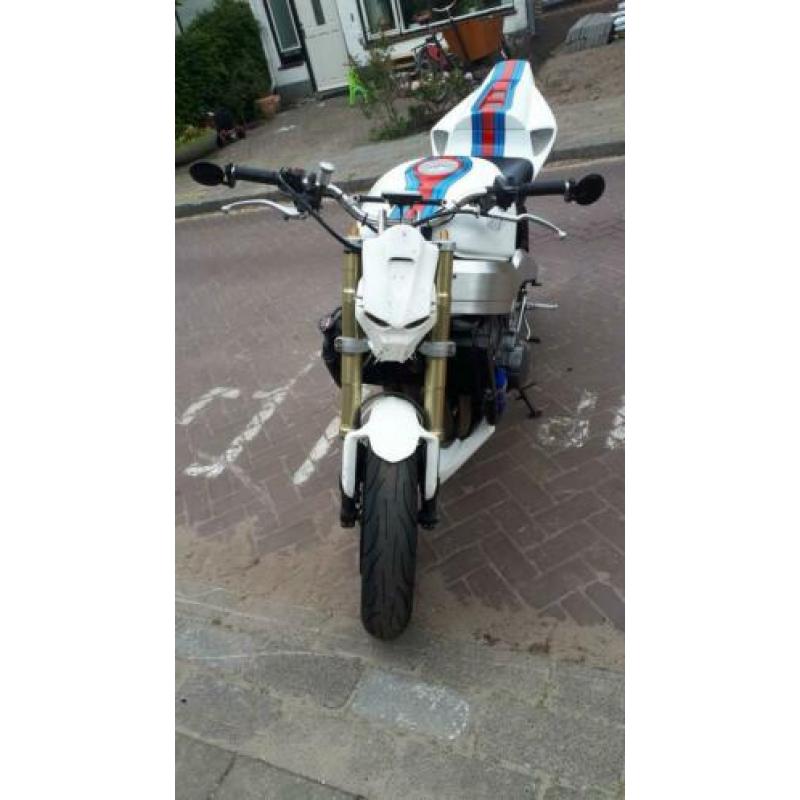 Suoergave streetfighter Honda fireblade basis