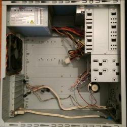Aopen QF50A zwart met PSU overcompleet