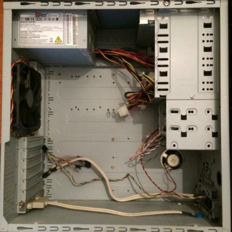 Aopen QF50A zwart met PSU overcompleet
