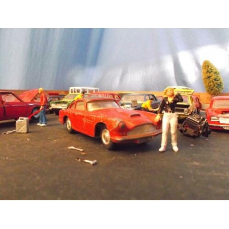 1/43 Aston Martin DB4 - Corgi Toys 218 rood