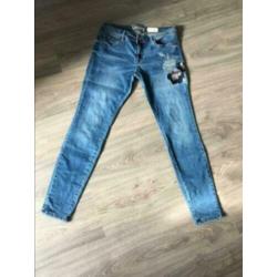 Slim fit jeans blauw M 38/40 mooi detail nauwelijks gedragen