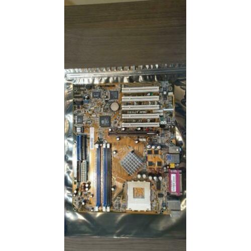 ASUS A7N8X Socket 462 moederbord