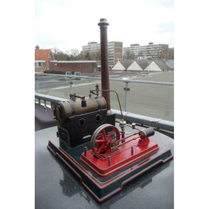 Anntiek speelgoed : falk stoommachine