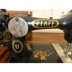 Antieke Pfaff 11 naaimachine
