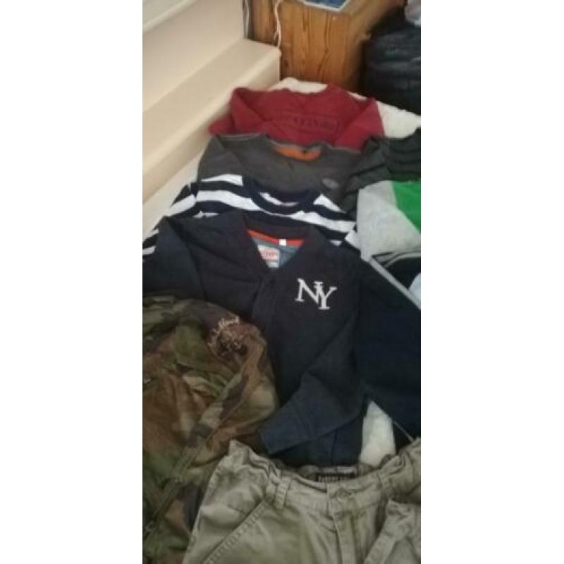 Kledingpakket voor jongen maat 128 t/m 140