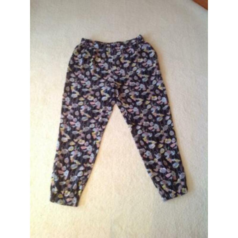 Leuke gave mooie broek van Iceberg, maat 38. Zomer
