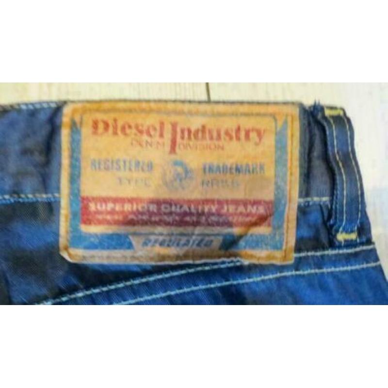 Diesel blauwe basic jeans maat 26