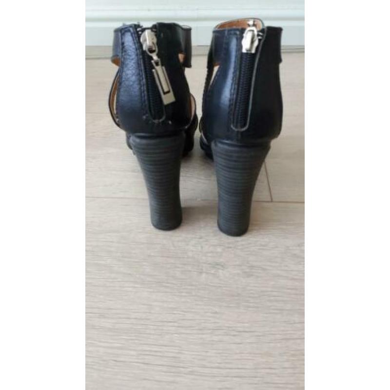 Ilario Ferucci pumps zwart leer maat 38