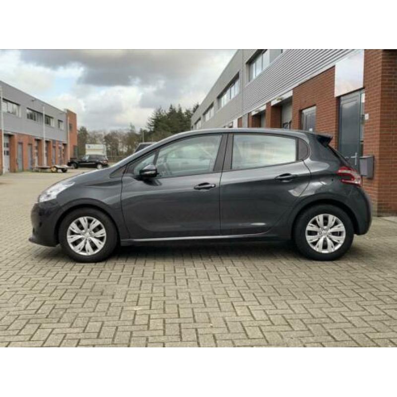 Peugeot 208 1.2 VTI 60KW 5-D 2-TR 2013 Grijs