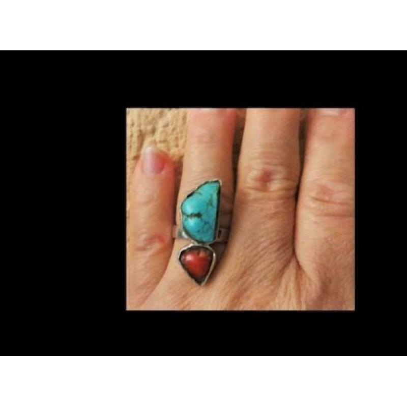 Bijzonder Zilveren Ring met Bloodkoraal en Turkoois Stuks!