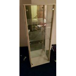Grote vitrine display dubbel deurs glas hout prijzenkast