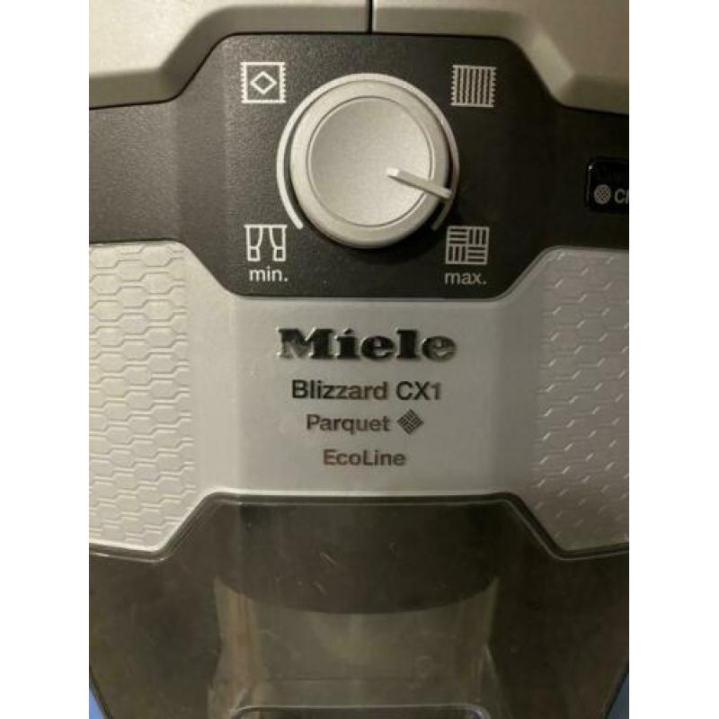 Miele blizard CX1