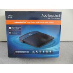 Router Linksys EA2700 Dual-Band N600