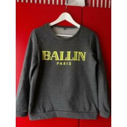 Hele Mooie en Leuke Trui / Sweater, maat M