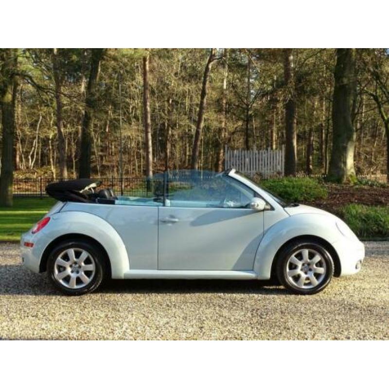 Volkswagen New Beetle 2.5i Highline Leer/Cruise/Airco Automa