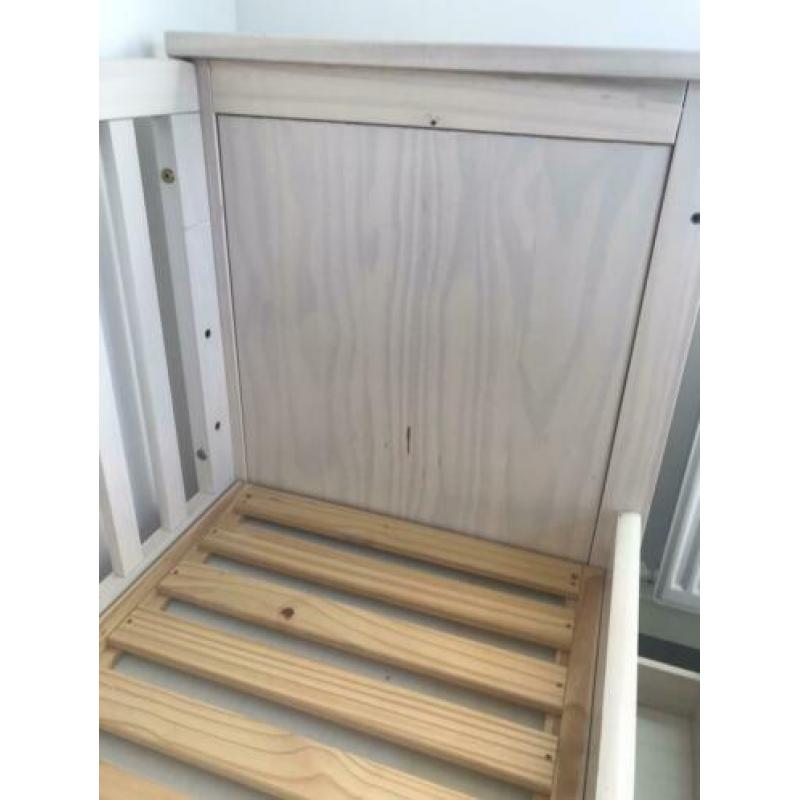 Compleet meegroeien ledikant white wash incl matras