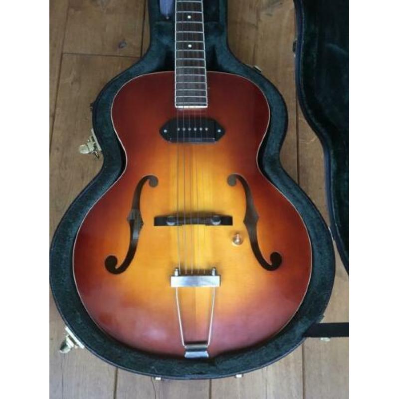 Gretsch New Yorker custom met P90 element