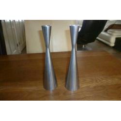 2 Chroomkleurige kandelaars IKEA
