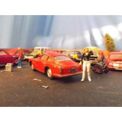 1/43 Aston Martin DB4 - Corgi Toys 218 rood