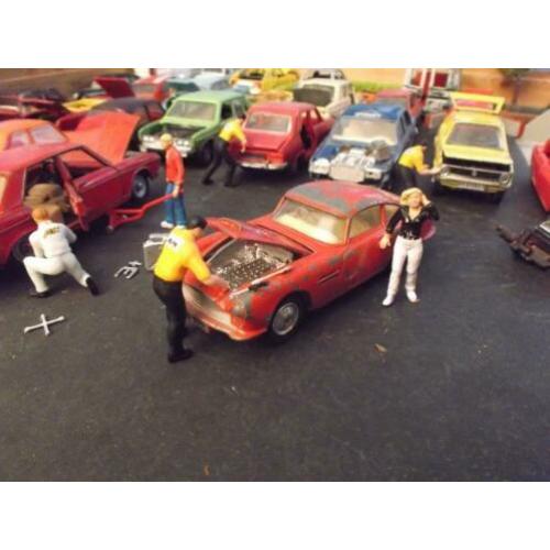 1/43 Aston Martin DB4 - Corgi Toys 218 rood