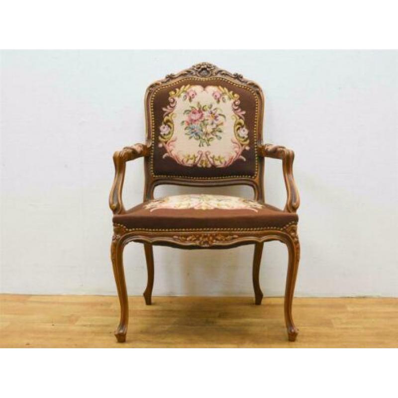 Fautieul van mahonie met borduursels 76714