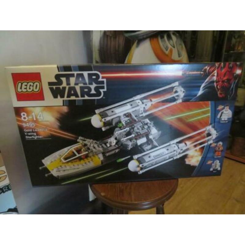Lego Star Wars 9495 Gold Leader's Y-wing Starfighter (2012)