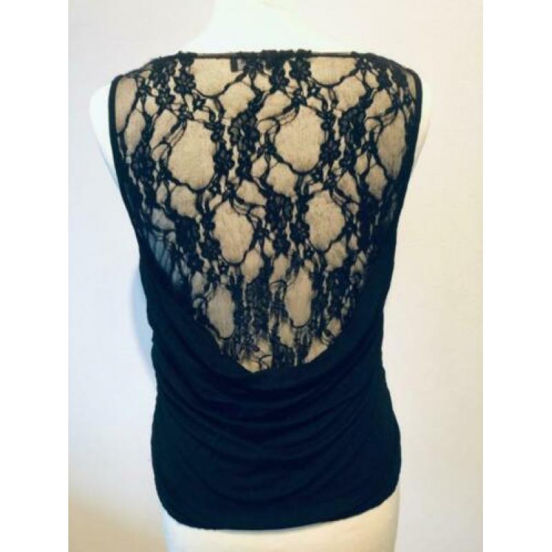 Morgan, topje, kant en pailletten, maat S, €15