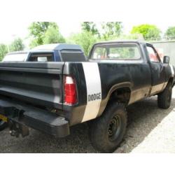gevraagd dodge w200 d200 voor onderdelen of opknap blazer