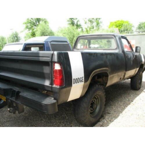 gevraagd dodge w200 d200 voor onderdelen of opknap blazer