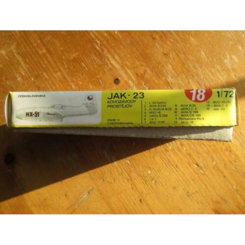 JAK-23 JAK 23 KP Model 1:72 Nieuw ongebouwd